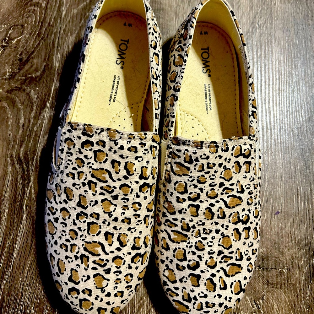 Toms